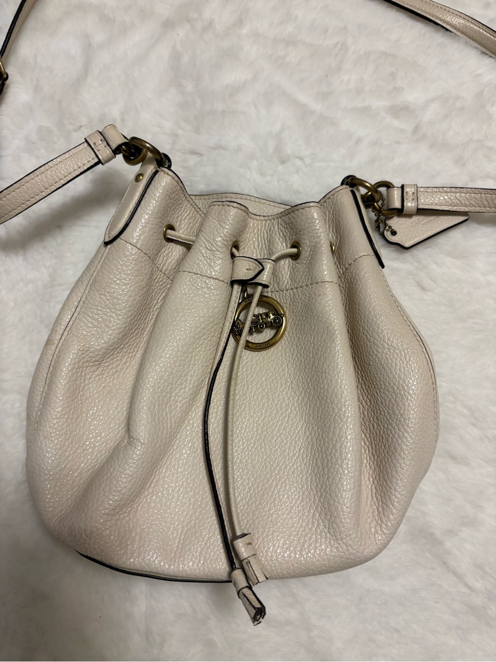 Coach Pebbled Leather Drawstring Shoulder Bag in Chalk